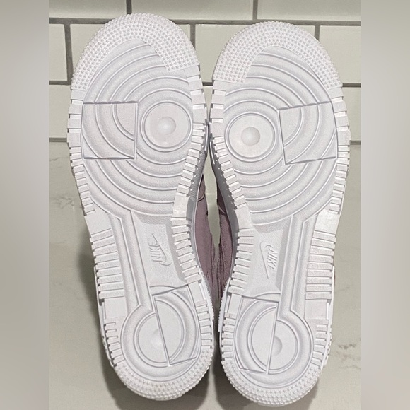 Nike Air Force 1 Pixel Plum Fog Women’s Size 10 New Without Box - Picture 12 of 15